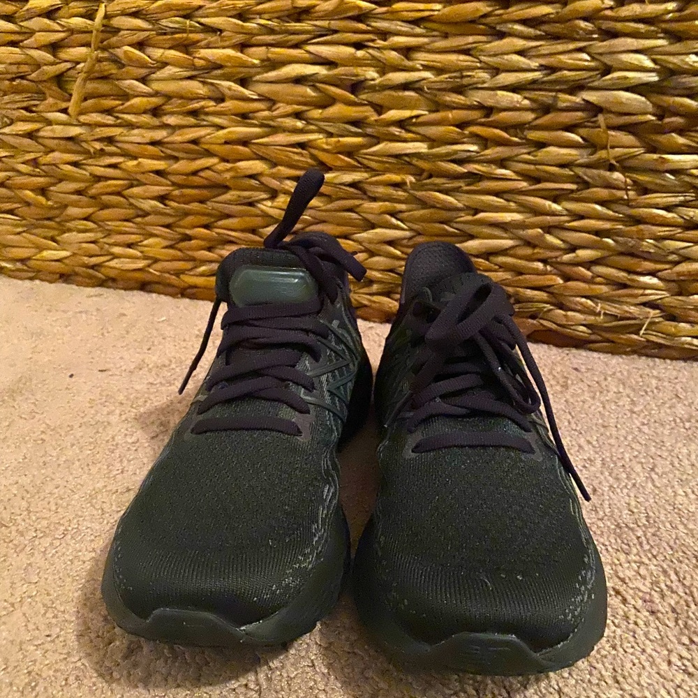 New Balance Fresh Foam 1080v11 Size 8 (B)